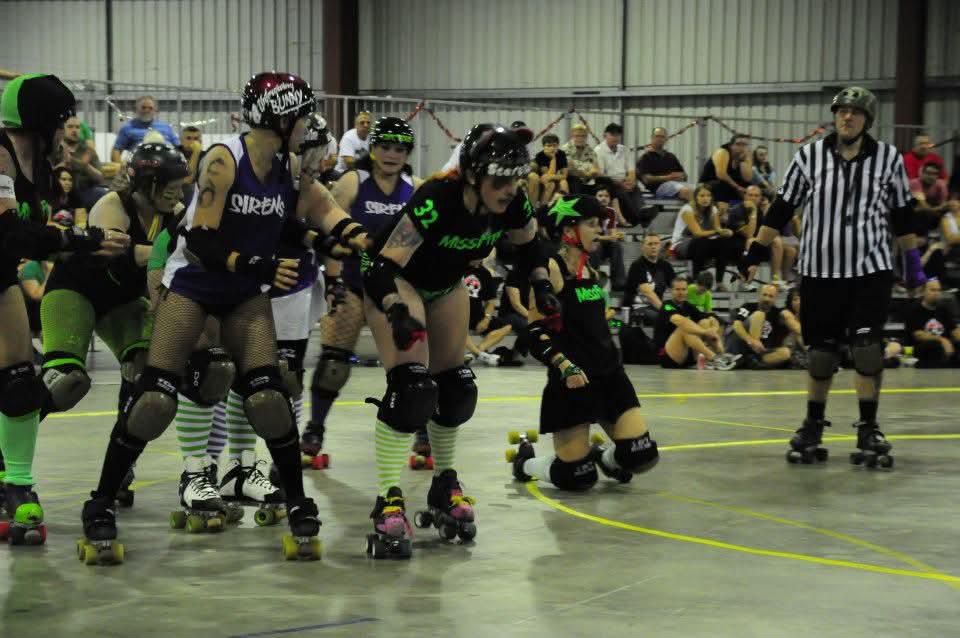 ROLLER DERBY RIVALRY: NO MERCY
